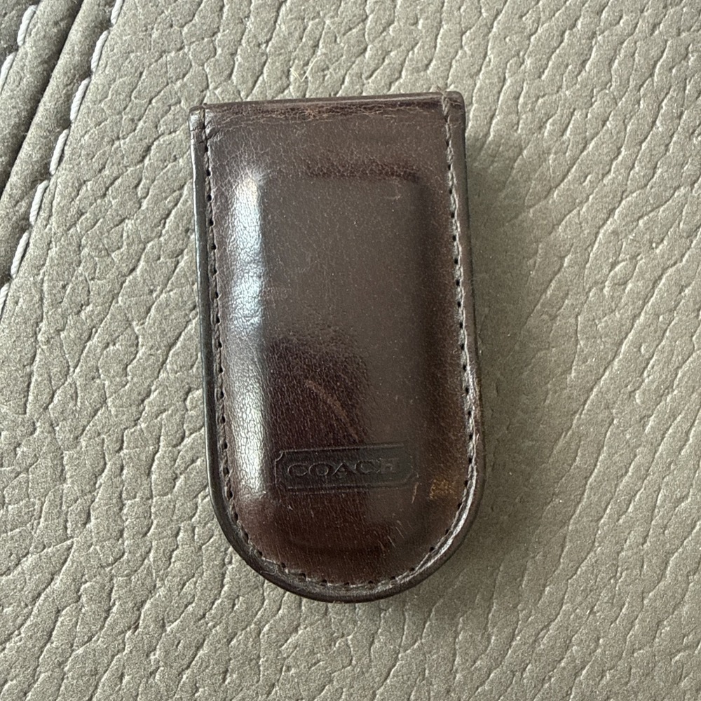 COACH VINTAGE TAN LEATHER MAGNETIC MONEY CLIP